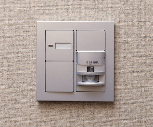 玄関人感センサー